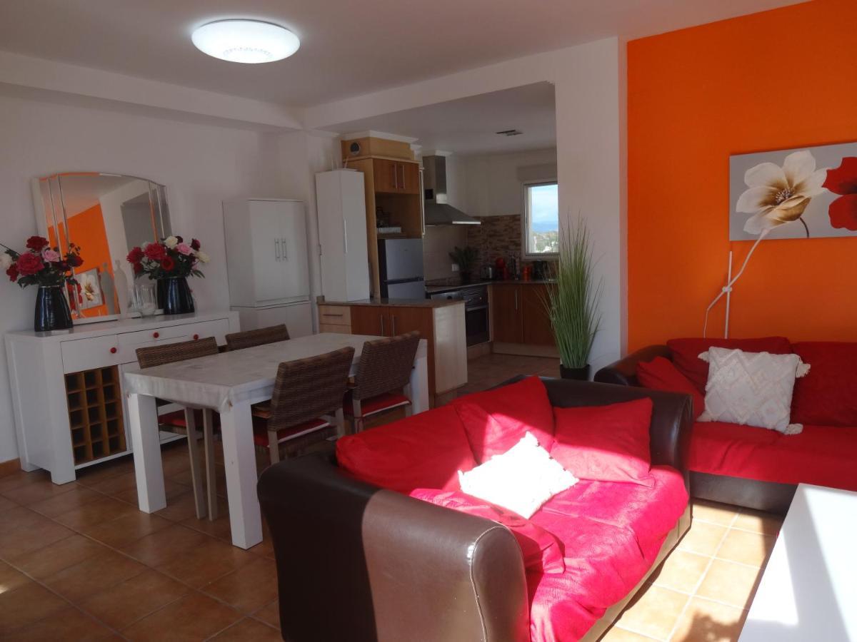 Las Palomas, Appartement 2 Chambres Avec Piscine Turís Esterno foto